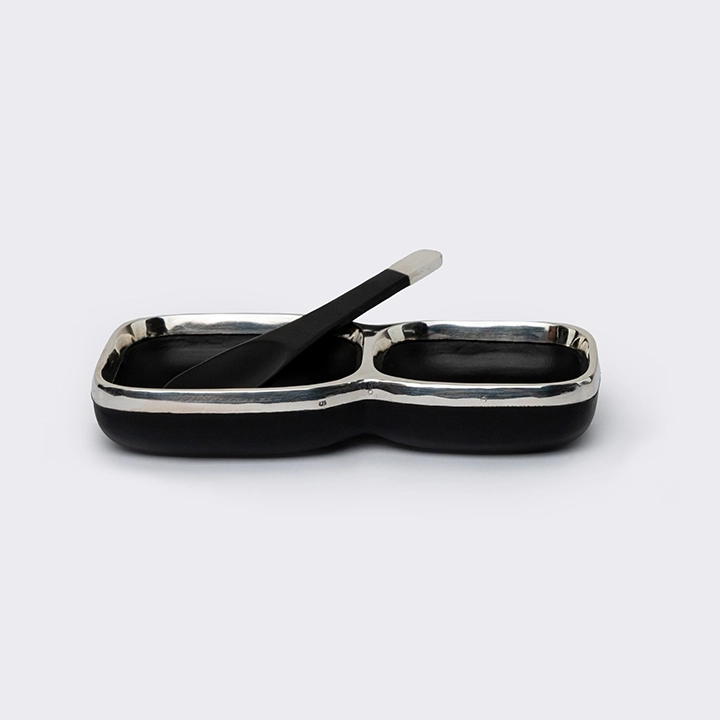 Sara handcrafted Condiment trays & trays, detail