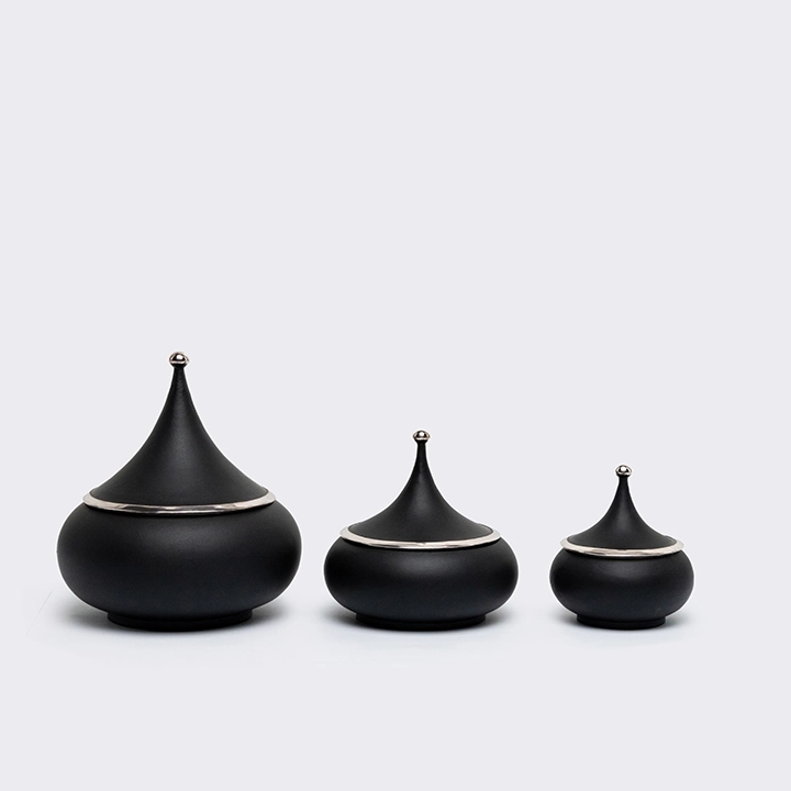 Cupolas handcrafted Boxes & Jars, detail