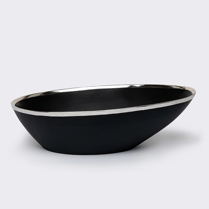 Gloria handcrafted Bowls, detail