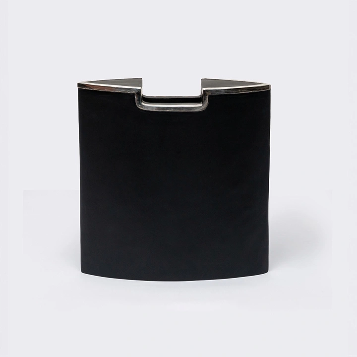 Gio handcrafted Vases, detail