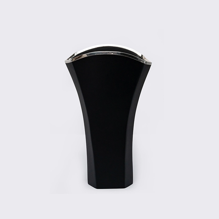 Atlas handcrafted Vases, detail