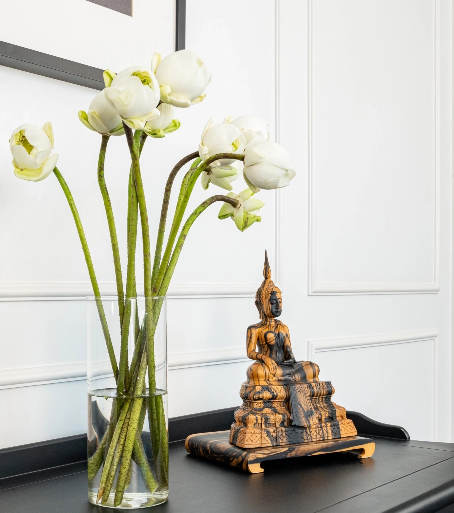 Sa Ma Thi handcrafted Buddha sculpture by Caruso Creations
